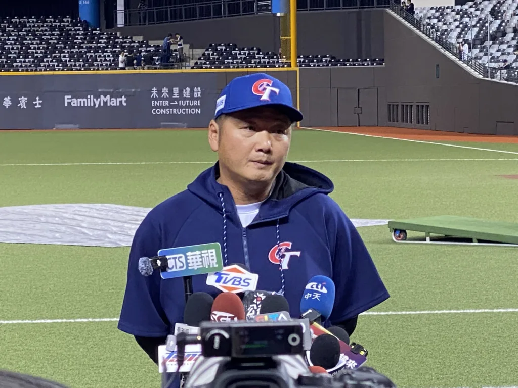 WBC經典賽資格賽台灣隊35人名單9名旅外投手下月3日開始集訓 2 總教練曾豪駒